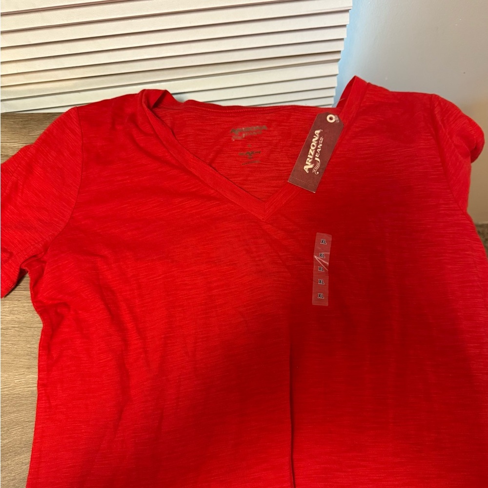 Arizona Jean Company Bright Red Short Sleeve Tee